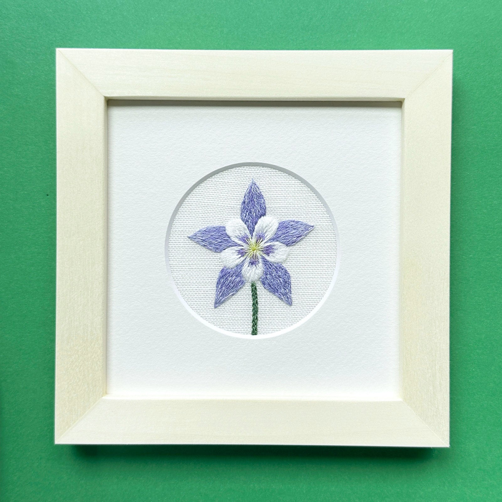 Light Purple Columbine Flower (2.75") on Cream Linen Hand Embroidered Art